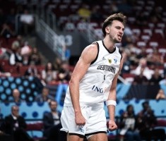 媒体人：欧洲杯四强看起来德国纸面实力最出色 但也不排除冷门